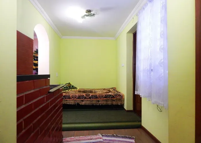Svitanok * Lopushnoye